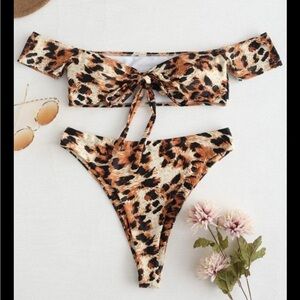 Leopard print bikini set size medium #wildprint